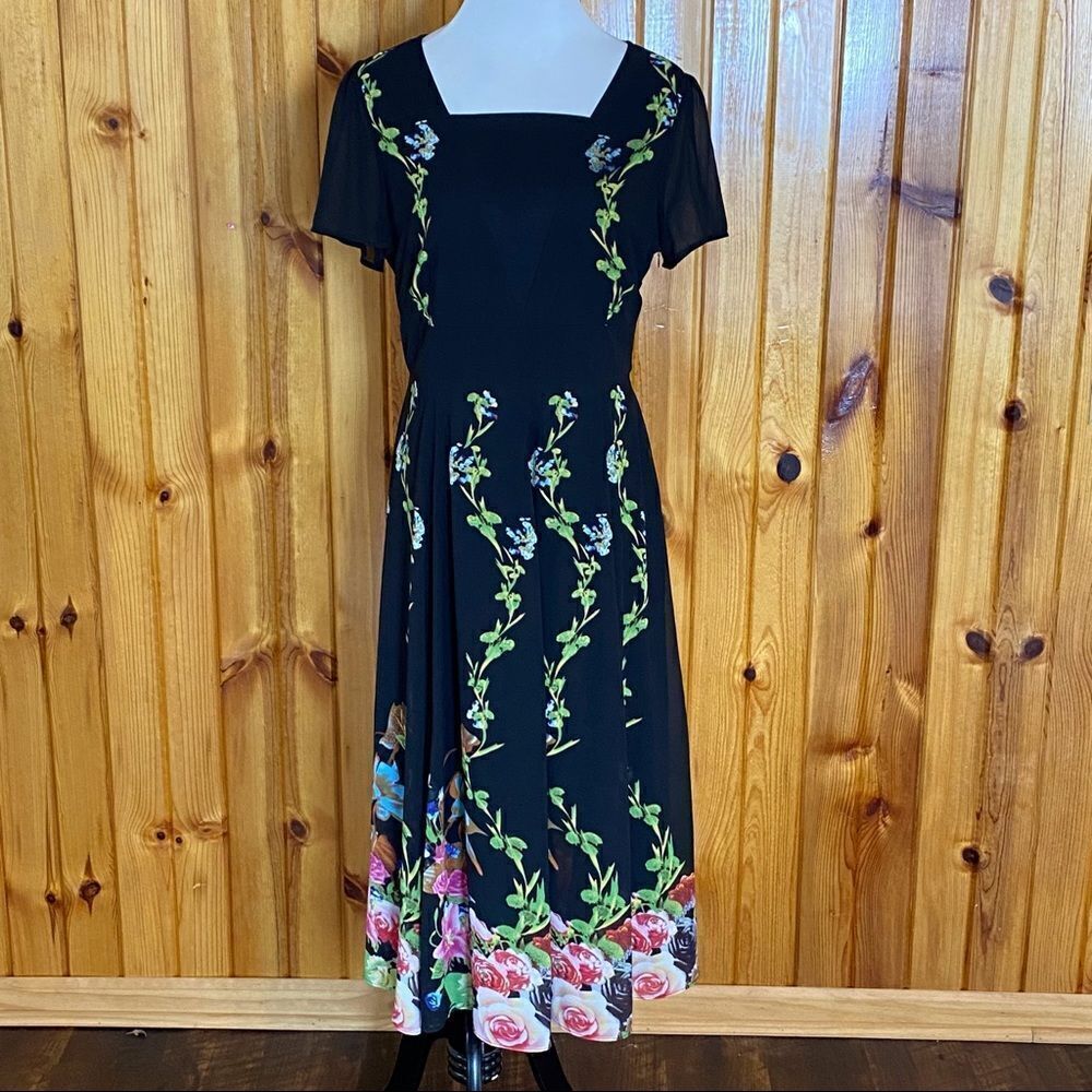 FloryDay Black Floral Dress Size Medium